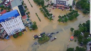 Thừa Thiên – Huế: Hơn 11 nghìn ngôi nhà bị ngập lụt, nhiều tuyến phố biến thành sông